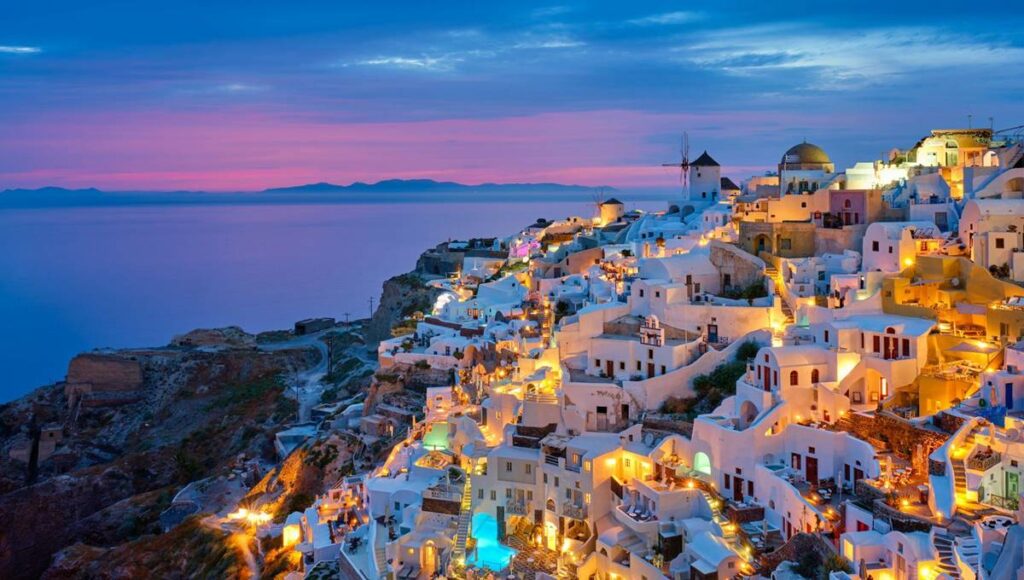 Santorini Nerede?